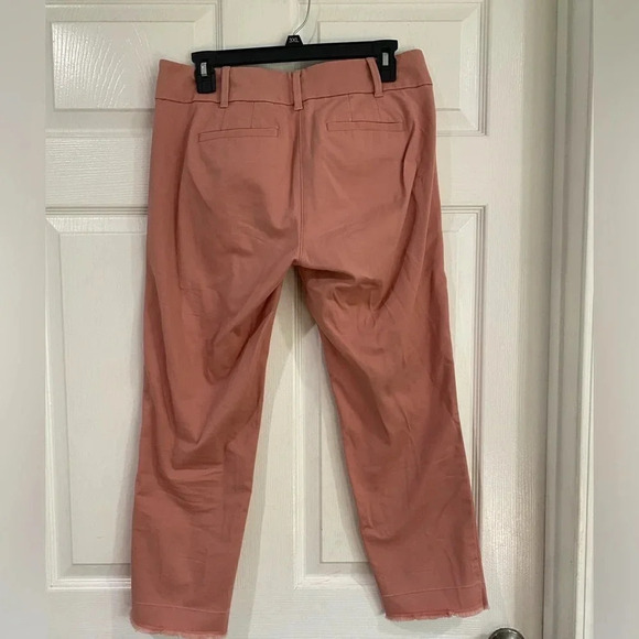 Loft Outlet Coral Modern Chino Crop Undone Hem Pockets Pants Size 4 Flat Front - Picture 12 of 16